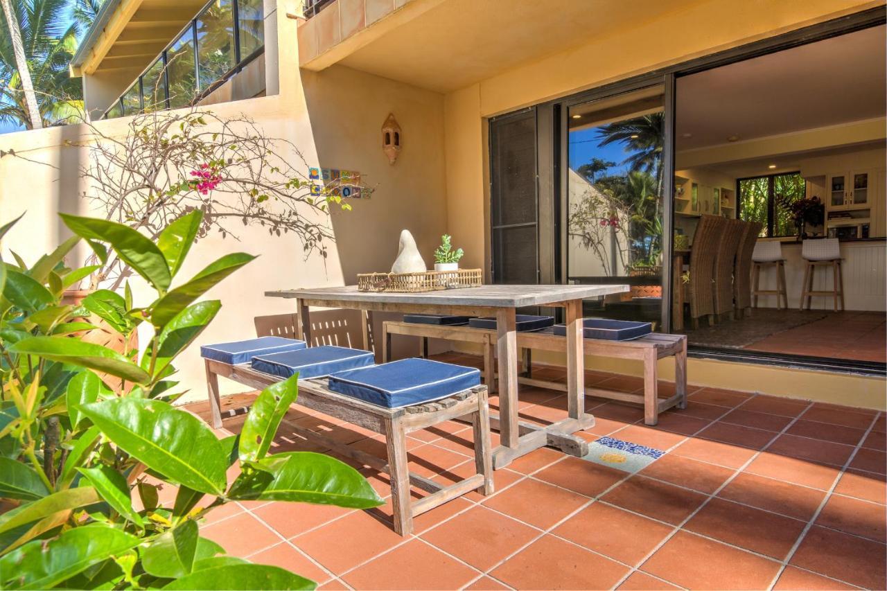 Number 2 On The Beach | Beautiful Beachfront Villa Port Douglas Buitenkant foto